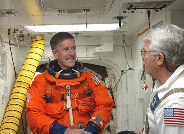 NASA image: KSC-07pd0527