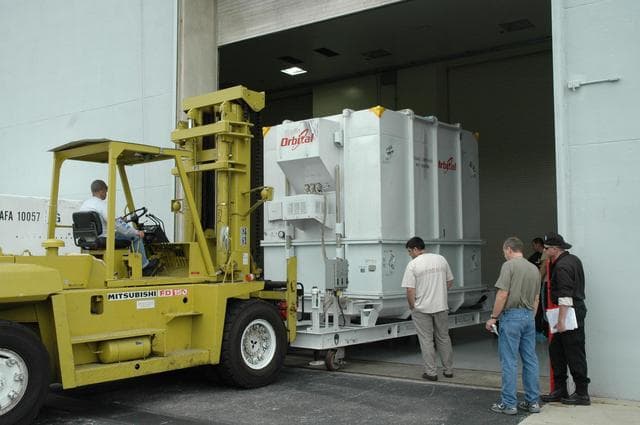 NASA image: KSC-07pd0854