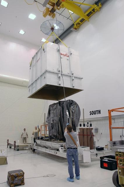 NASA image: KSC-07pd0856