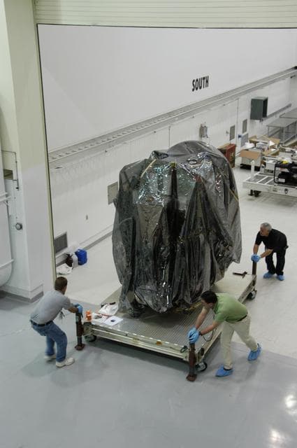 NASA image: KSC-07pd0860