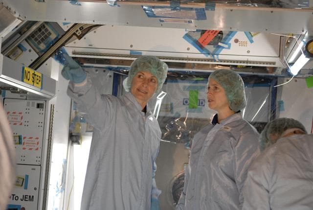 NASA image: KSC-07pd0936