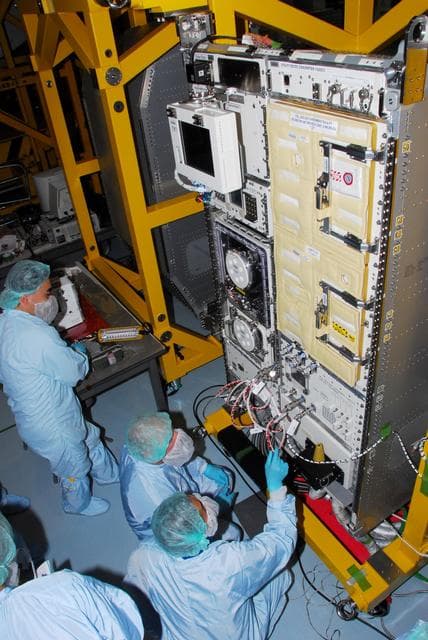 NASA image: KSC-07pd1011