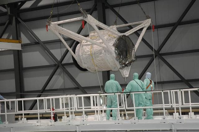 NASA image: KSC-07pd1049