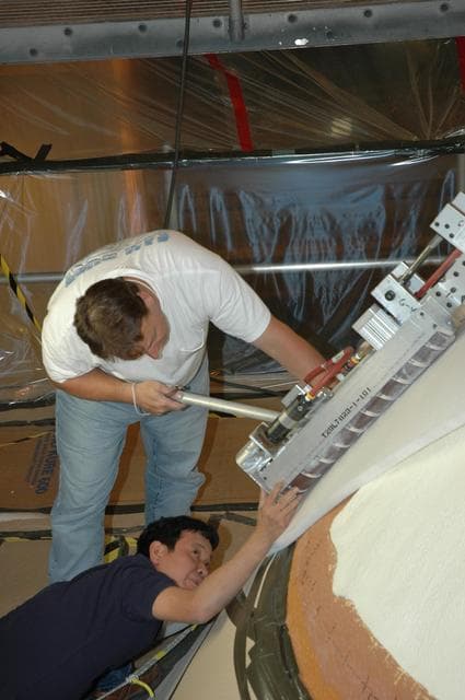 NASA image: KSC-07pd1082