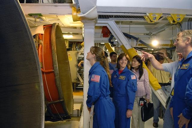 NASA image: KSC-07pd1132