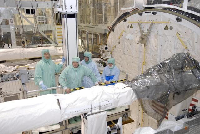 NASA image: KSC-07pd1138
