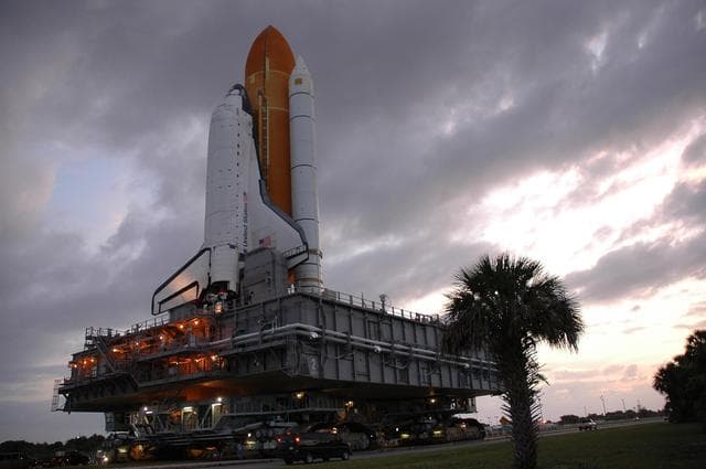 NASA image: KSC-07pd1183