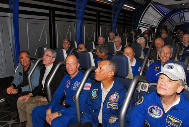NASA image: KSC-07pd1293