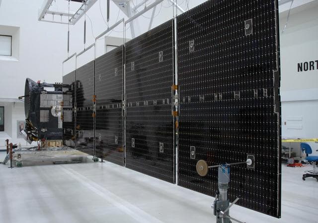 NASA image: KSC-07pd1295