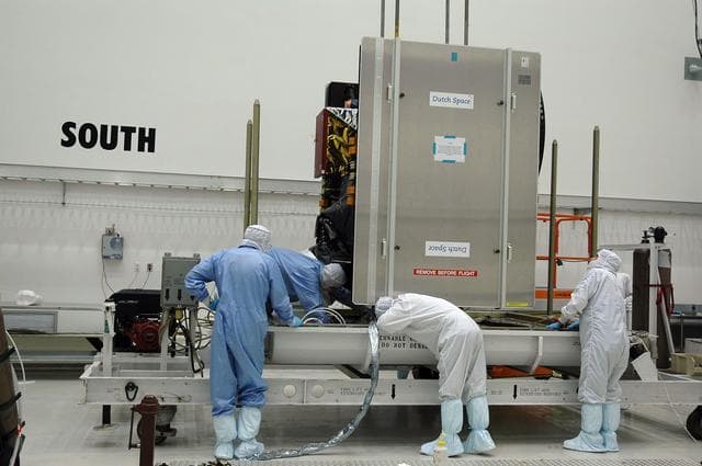 NASA image: KSC-07pd1299