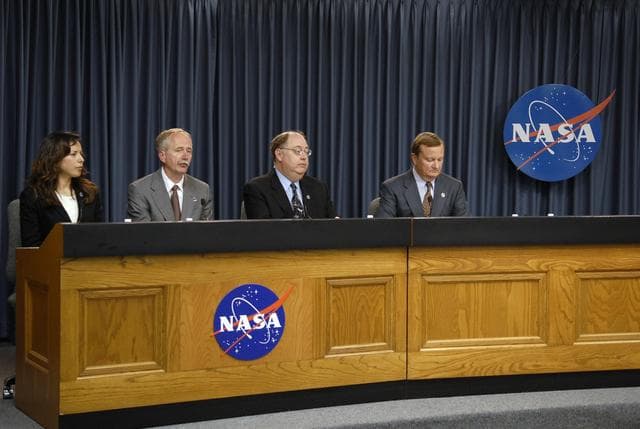NASA image: KSC-07pd1334
