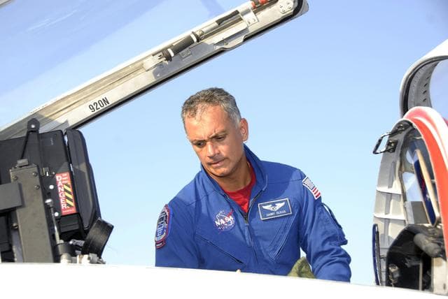 NASA image: KSC-07pd1351