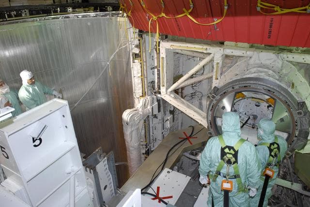 NASA image: KSC-07pd1364