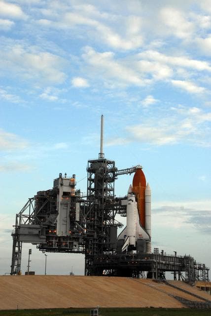 NASA image: KSC-07pd1398