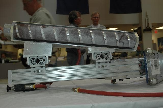 NASA image: KSC-07pd1407