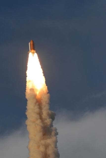 NASA image: KSC-07pd1429