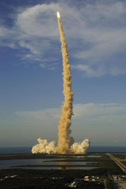 NASA image: KSC-07pd1439