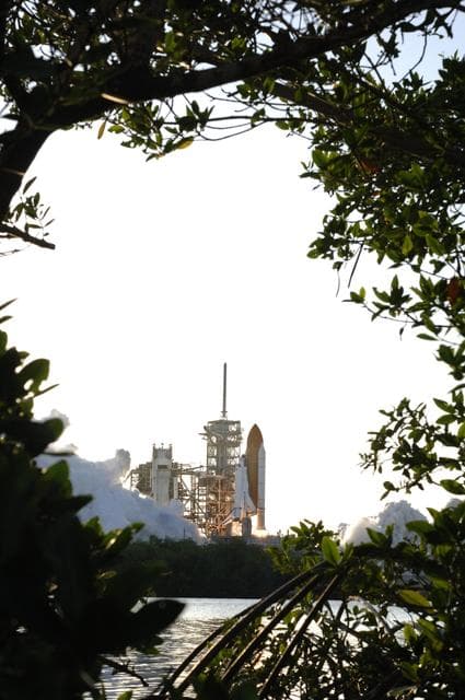 NASA image: KSC-07pd1443