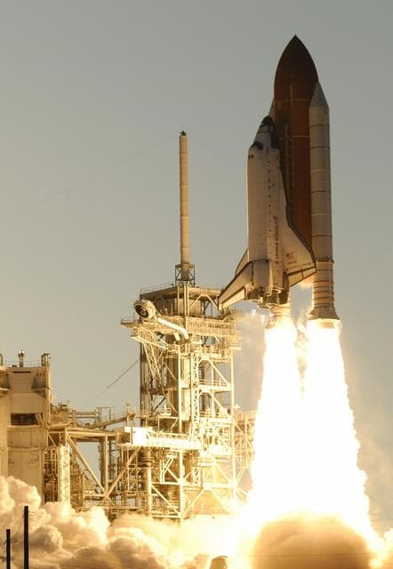 NASA image: KSC-07pd1447