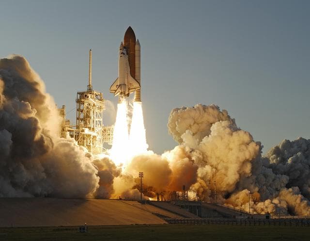 NASA image: KSC-07pd1450