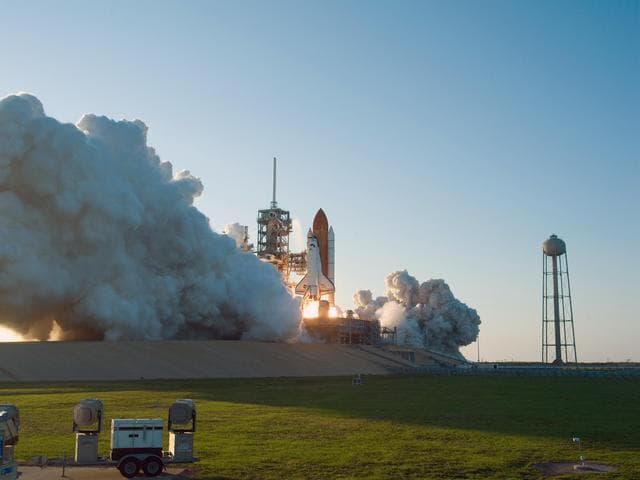NASA image: KSC-07pd1453