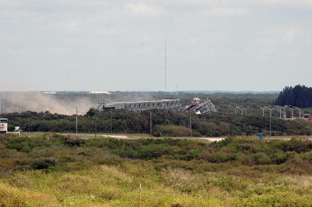 NASA image: KSC-07pd1523
