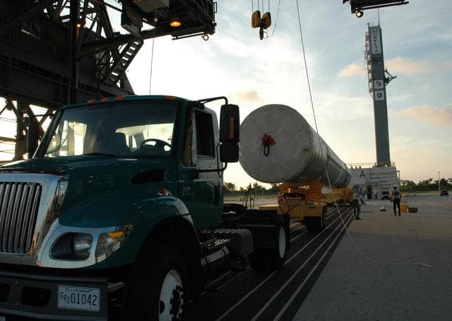 NASA image: KSC-07pd1550