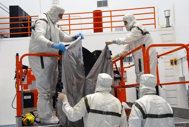NASA image: KSC-07pd1590
