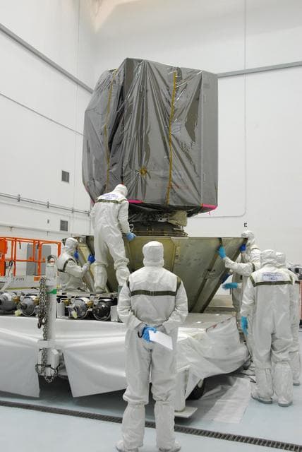 NASA image: KSC-07pd1641