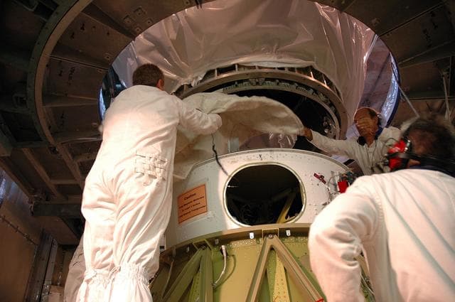 NASA image: KSC-07pd1662