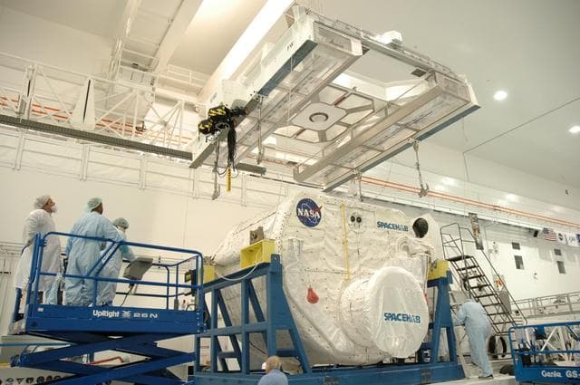 NASA image: KSC-07pd1667