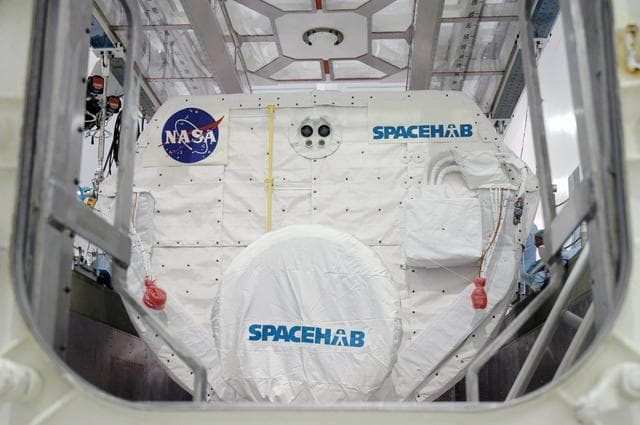 NASA image: KSC-07pd1672