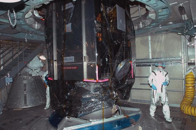 NASA image: KSC-07pd1679