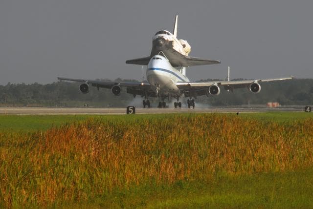 NASA image: KSC-07pd1730