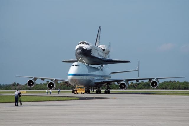NASA image: KSC-07pd1742