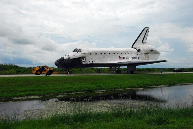 NASA image: KSC-07pd1800