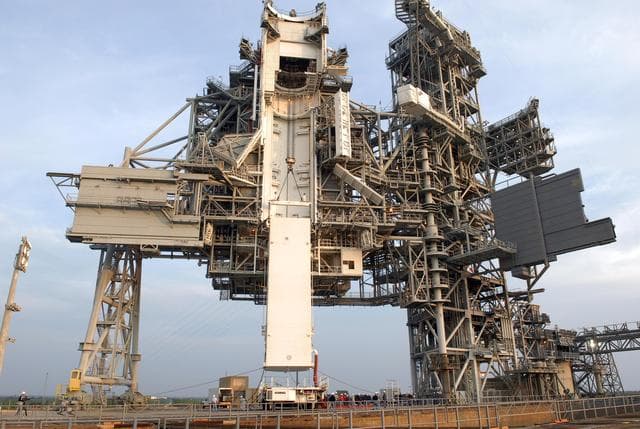 NASA image: KSC-07pd1811