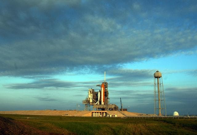 NASA image: KSC-07pd1833