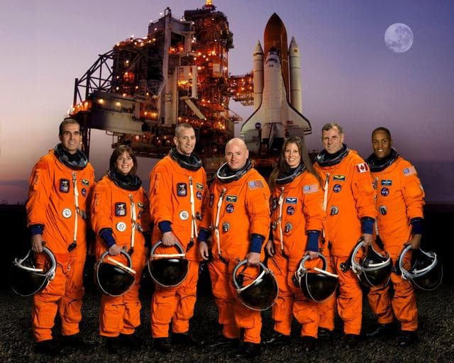 NASA image: KSC-07pd1844