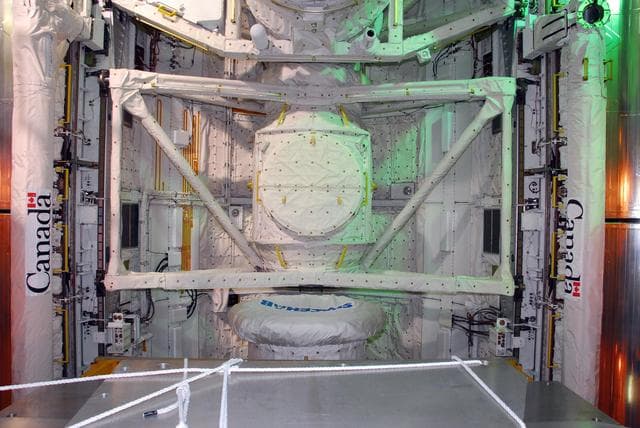 NASA image: KSC-07pd1860