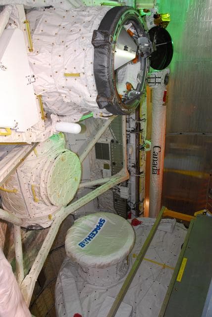 NASA image: KSC-07pd1863