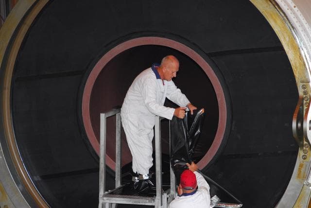 NASA image: KSC-07pd1870
