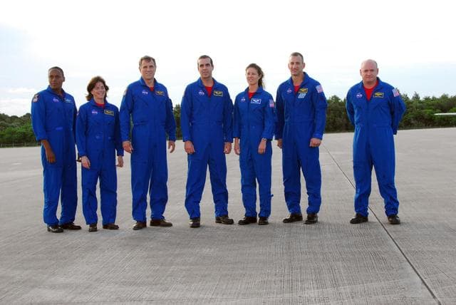 NASA image: KSC-07pd1877