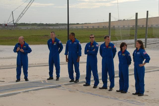 NASA image: KSC-07pd1934