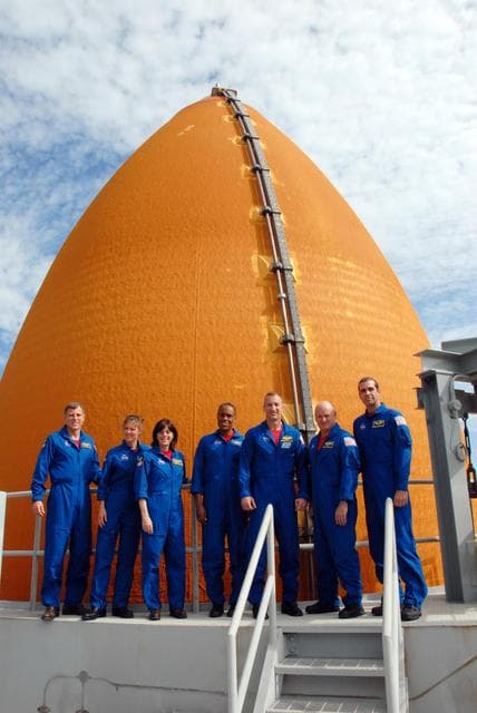 NASA image: KSC-07pd1945