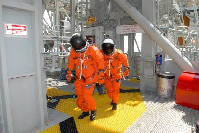 NASA image: KSC-07pd1996