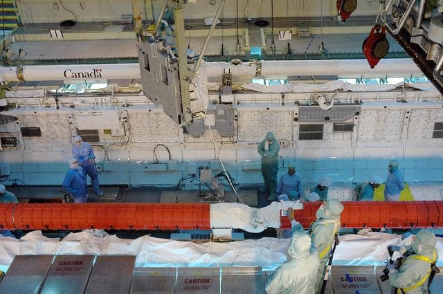 NASA image: KSC-07pd2025