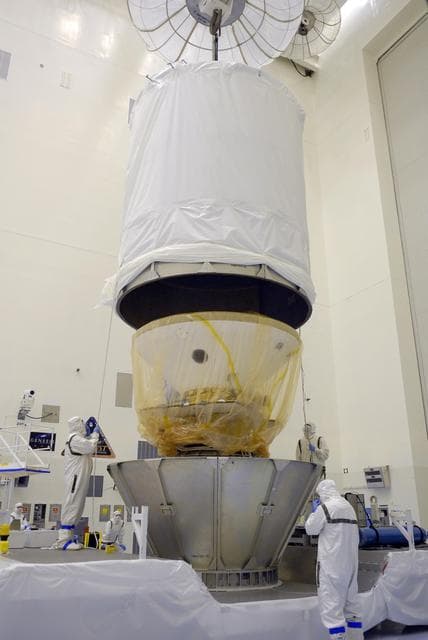 NASA image: KSC-07pd2041