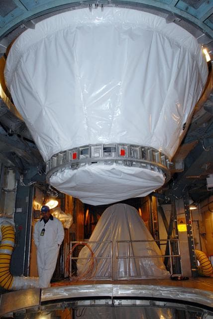 NASA image: KSC-07pd2055