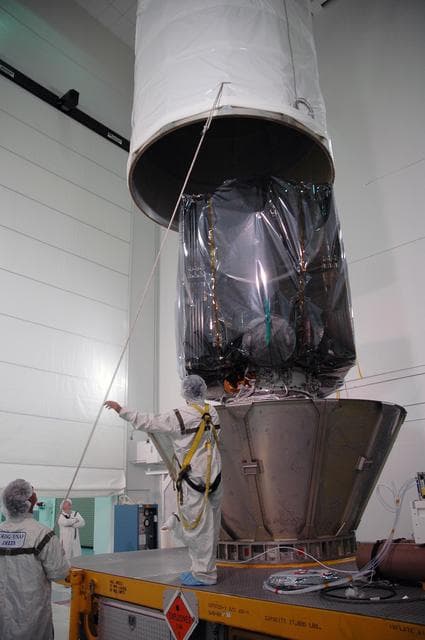 NASA image: KSC-07pd2066